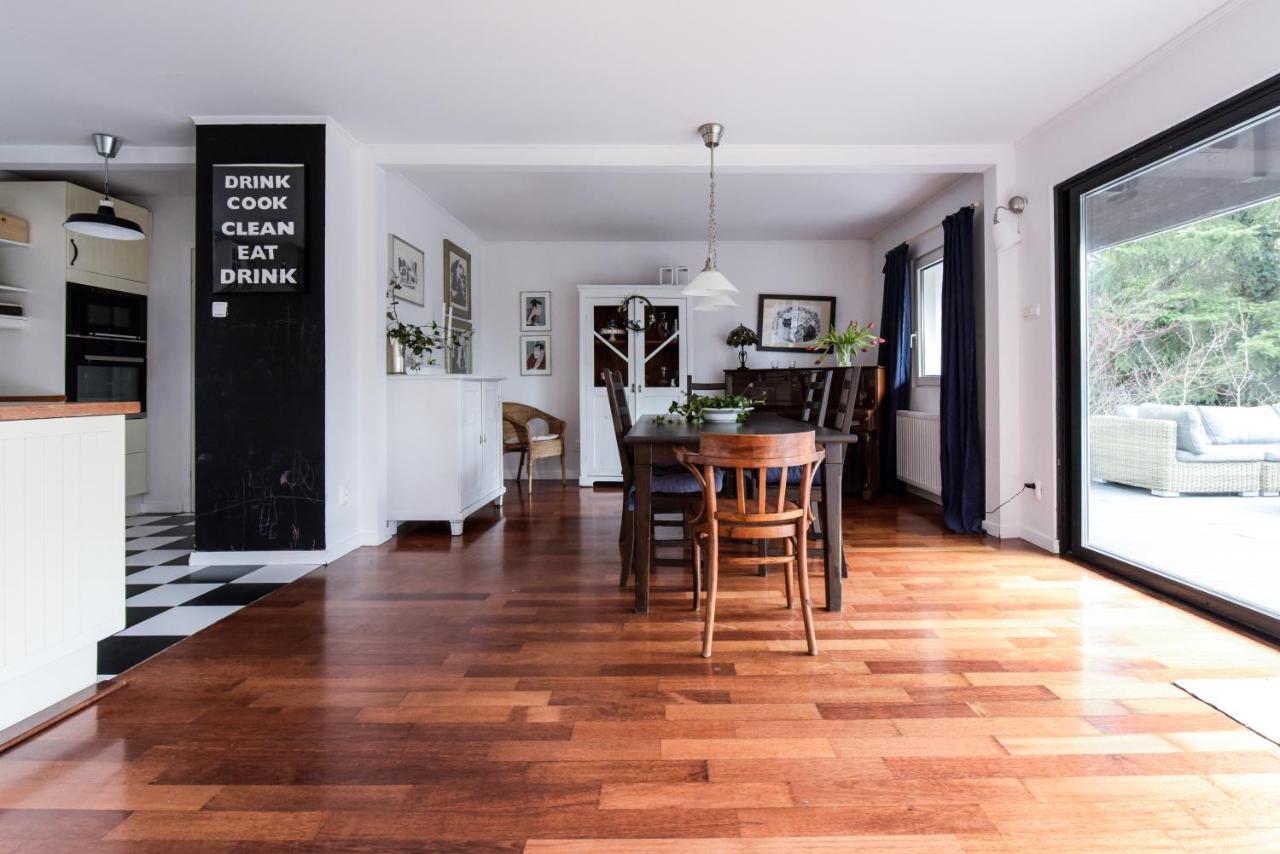 Spacious 3 Bedroom Family Oasis With Sauna, 20 Min From Warsaw Piaseczno  Dış mekan fotoğraf