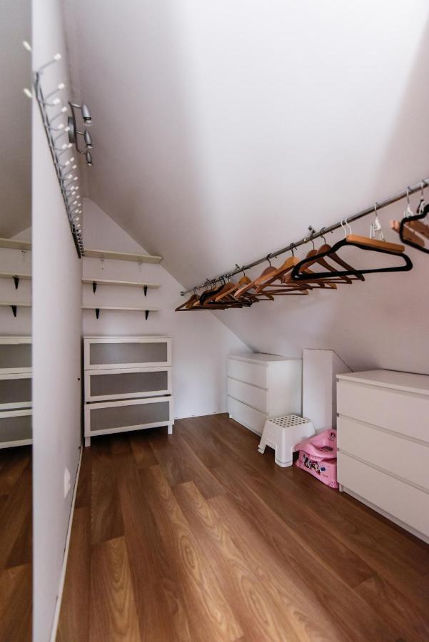 Spacious 3 Bedroom Family Oasis With Sauna, 20 Min From Warsaw Piaseczno  Dış mekan fotoğraf