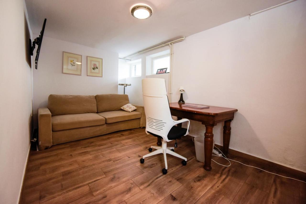 Spacious 3 Bedroom Family Oasis With Sauna, 20 Min From Warsaw Piaseczno  Dış mekan fotoğraf